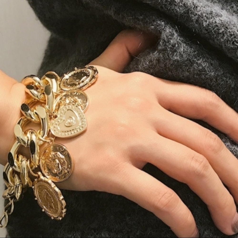 Chunky charm 18k gold pendant pennant chain bracelet portrait carv coin titanium - Picture 4 of 12